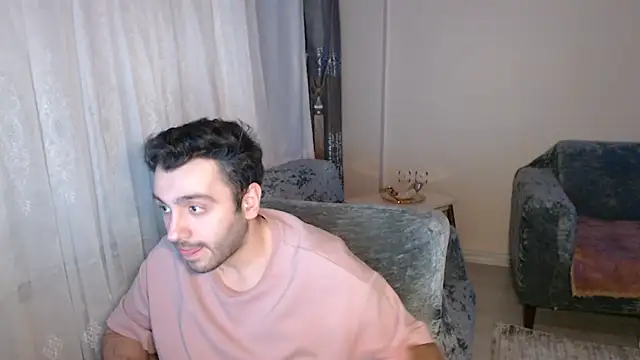 handsomeee04 online show from June 2026 10:07:02 PM