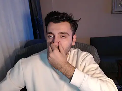 Snapshot of handsomeee04 chatting on November 2025 10:13:02 PM handsomeee04 online show from November 2025 10:13:02 PM