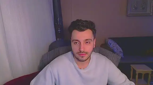 Snapshot of handsomeee04 chatting on March 2025 09:26:02 PM handsomeee04 online show from March 2025 09:26:02 PM
