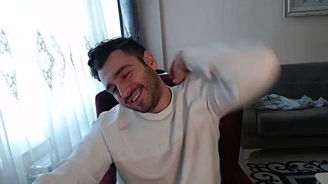 handsomeee04 online show from December 2025 06:27:01 AM