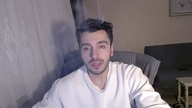 Snapshot of handsomeee04 chatting on November 2025 10:10:02 PM handsomeee04 online show from November 2025 10:10:02 PM