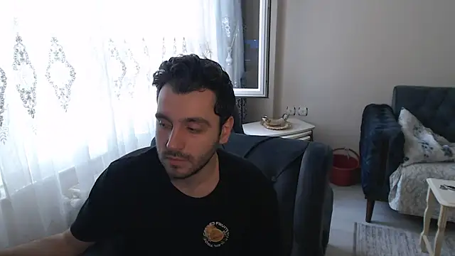 handsomeee04 online show from May 2026 03:07:01 PM