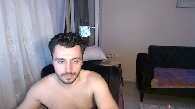 handsomeee04 online show from June 2026 09:19:02 PM