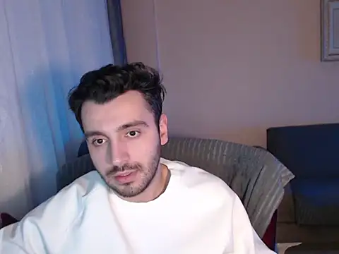 Snapshot of handsomeee04 chatting on December 2025 10:22:02 PM handsomeee04 online show from December 2025 10:22:02 PM