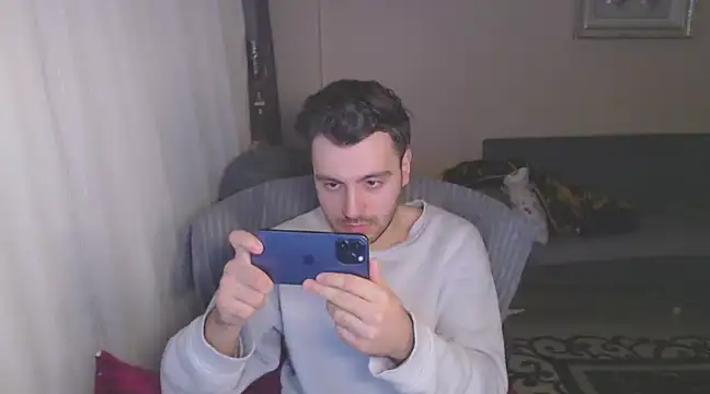 Snapshot of handsomeee04 chatting on March 2025 09:38:01 PM handsomeee04 online show from March 2025 09:38:01 PM