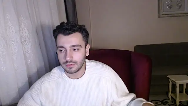 handsomeee04 online show from December 2025 09:18:02 PM