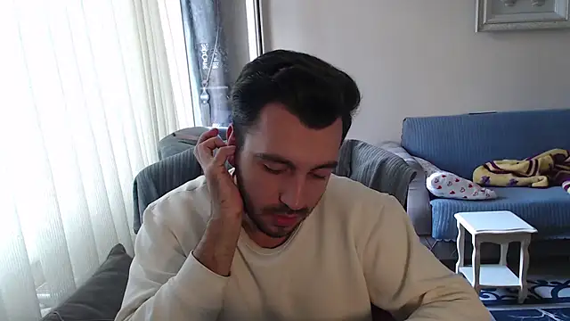 Snapshot of handsomeee04 chatting on October 2025 01:01:01 PM handsomeee04 online show from October 2025 01:01:01 PM