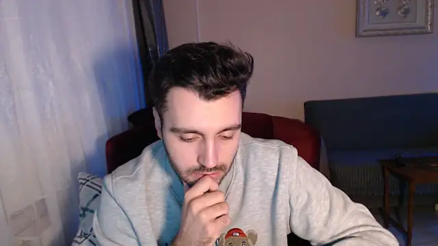 Snapshot of handsomeee04 chatting on November 2025 10:13:01 PM handsomeee04 online show from November 2025 10:13:01 PM