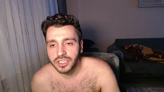 handsomeee04 online show from March 2026 09:33:02 PM