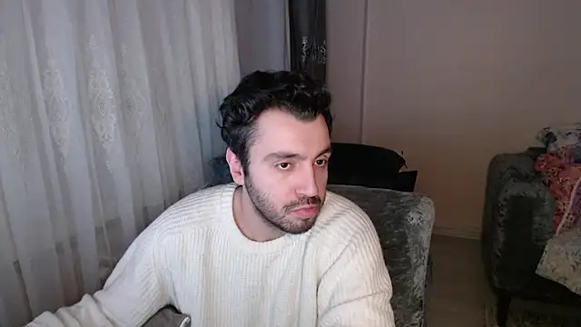 handsomeee04 online show from April 2026 08:53:02 PM