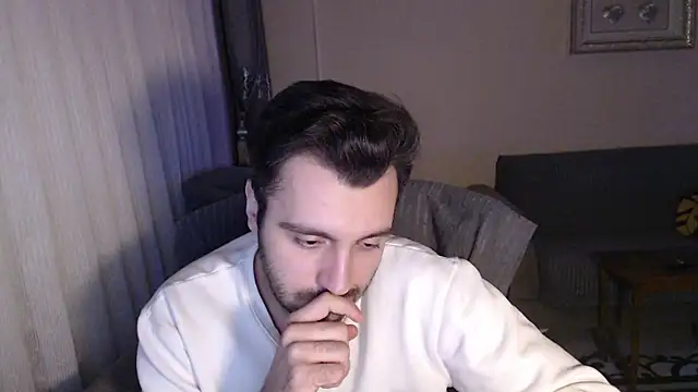 Snapshot of handsomeee04 chatting on October 2025 09:47:01 PM handsomeee04 online show from October 2025 09:47:01 PM