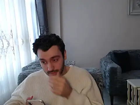 handsomeee04 online show from March 2026 02:07:02 PM