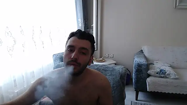 handsomeee04 online show from June 2026 12:21:02 PM