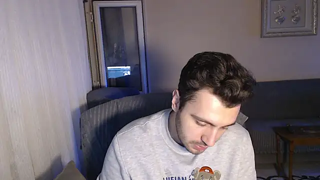 Snapshot of handsomeee04 chatting on October 2025 09:24:01 PM handsomeee04 online show from October 2025 09:24:01 PM