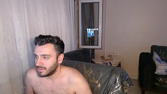 handsomeee04 online show from July 2026 11:38:02 PM