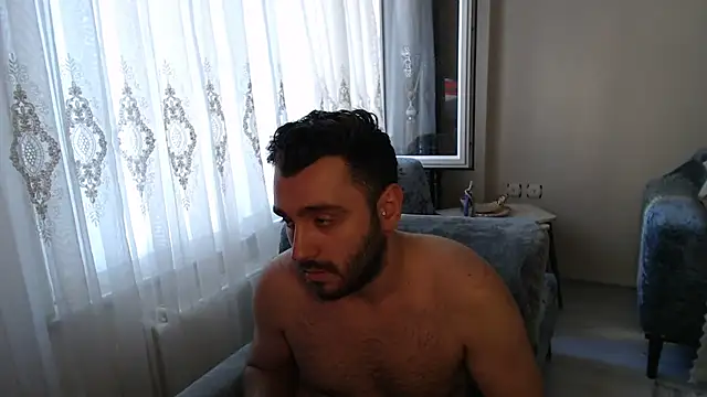 handsomeee04 online show from June 2026 04:27:02 PM