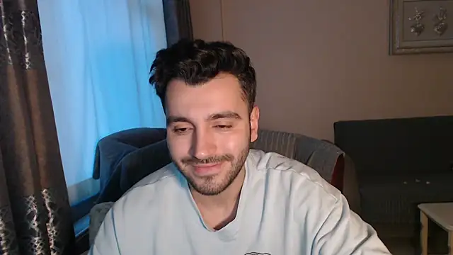 Snapshot of handsomeee04 chatting on November 2025 02:45:02 PM handsomeee04 online show from November 2025 02:45:02 PM