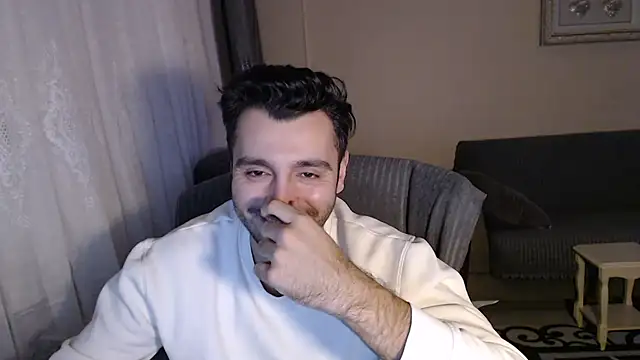 Snapshot of handsomeee04 chatting on November 2025 10:19:01 PM handsomeee04 online show from November 2025 10:19:01 PM