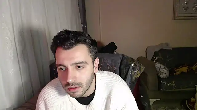 handsomeee04 online show from February 2026 02:53:01 AM