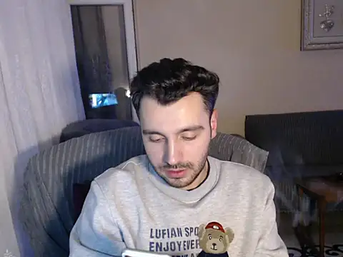 Snapshot of handsomeee04 chatting on November 2025 10:36:02 PM handsomeee04 online show from November 2025 10:36:02 PM