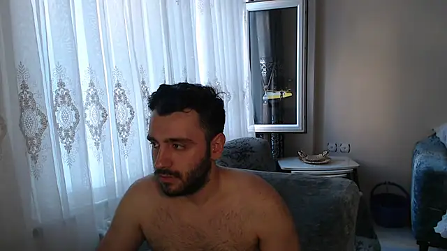 handsomeee04 online show from June 2026 05:07:02 PM