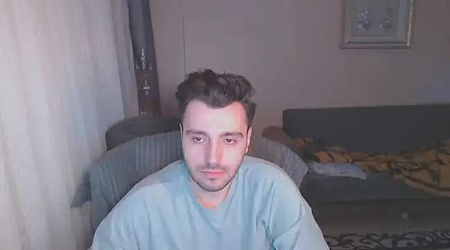 Snapshot of handsomeee04 chatting on March 2025 12:47:01 AM handsomeee04 online show from March 2025 12:47:01 AM