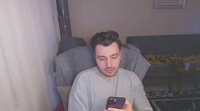 Snapshot of handsomeee04 chatting on March 2025 03:51:01 AM handsomeee04 online show from March 2025 03:51:01 AM