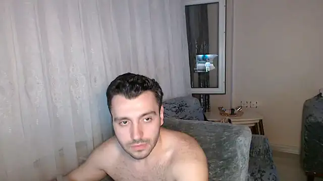 handsomeee04 online show from June 2026 10:04:01 PM