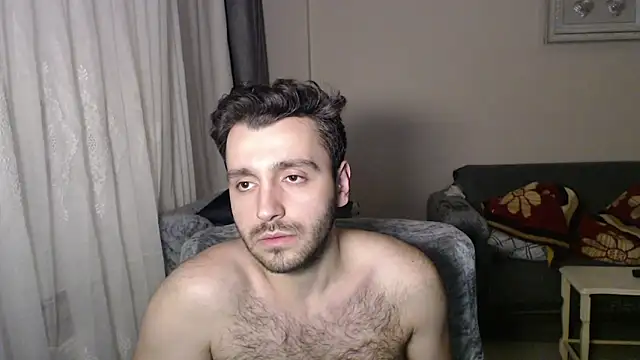 handsomeee04 online show from March 2026 10:46:02 PM