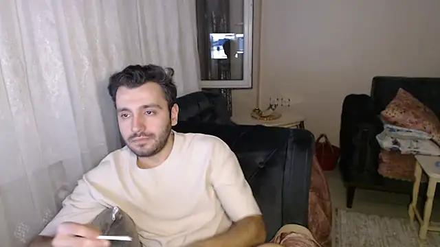 handsomeee04 online show from May 2026 06:09:01 PM