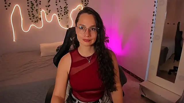 emmaTorres1 online show from November 2025 03:04:01 PM