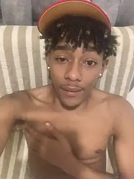 Boy cock18 online show from February 2025 01:00:01 AM