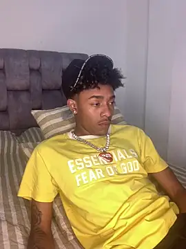 Boy cock18 online show from March 2025 08:04:02 AM