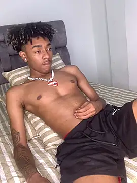 Boy cock18 online show from March 2025 06:15:02 AM