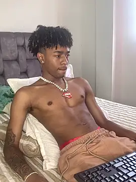 Boy cock18 online show from March 2025 04:26:02 PM