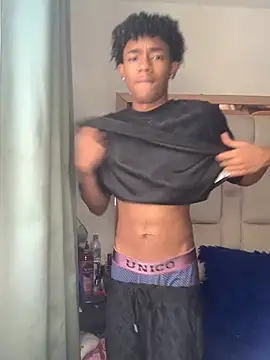 Boy cock18 online show from March 2025 05:58:01 PM