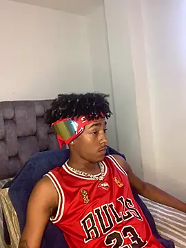 Boy cock18 online show from March 2025 09:58:02 PM