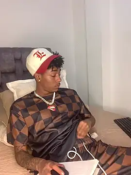 Boy cock18 online show from March 2025 07:23:02 AM