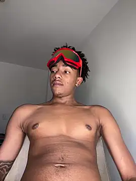Boy cock18 online show from May 2026 07:18:06 AM