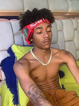 Boy cock18 online show from March 2025 08:48:02 PM