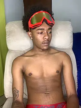 Boy cock18 online show from October 2025 06:05:01 PM