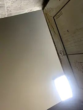 Snapshot of ekskekejejej chatting on October 2025 05:54:01 PM ekskekejejej online show from October 2025 05:54:01 PM