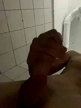 Snapshot of ekskekejejej chatting on September 2025 08:14:01 PM ekskekejejej online show from September 2025 08:14:01 PM