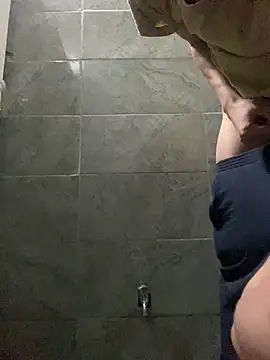 Snapshot of ekskekejejej chatting on November 2025 10:02:02 PM ekskekejejej online show from November 2025 10:02:02 PM