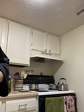 22lunalove22 online show from March 2025 03:06:01 PM