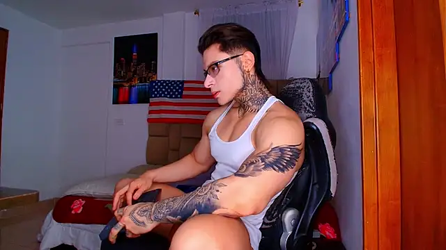 DennisWalkerr online show from July 2026 12:37:01 AM