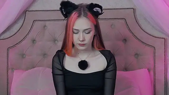 SashaMeow online show from February 2026 04:40:01 PM