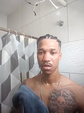 Snapshot of Muzao chatting on December 2025 12:29:02 PM Muzao online show from December 2025 12:29:02 PM