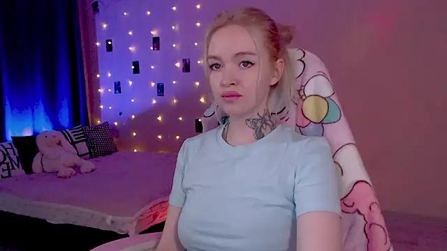 Snapshot of Naughty_Mable chatting on June 2026 02:35:01 AM Naughty Mable online show from June 2026 02:35:01 AM