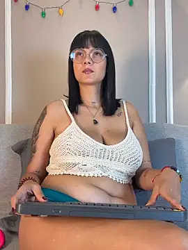 Abril jones10 online show from December 2025 12:46:01 AM